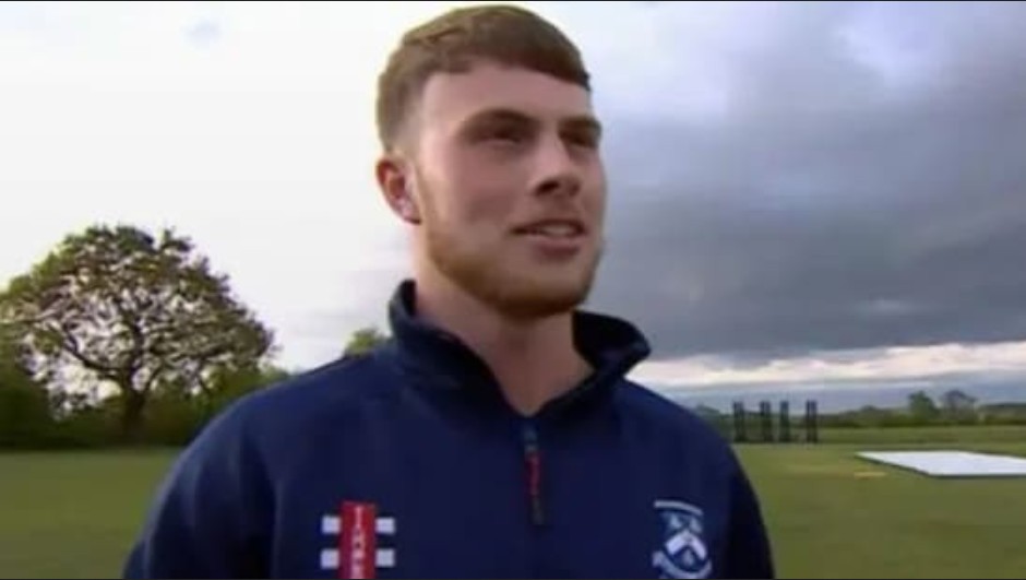 ছয় বলে ছয় উইকেটের দুর্লভ কীর্তি গড়লেন ইংলিশ পেসার